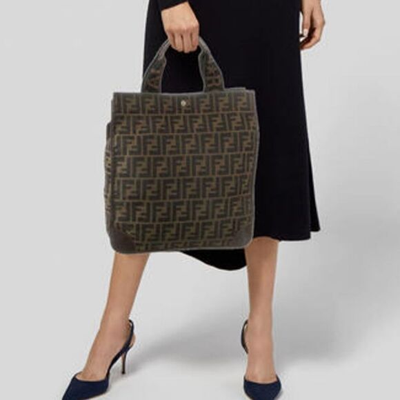 FENDI Zucca Tabacco FF Monogram Tote - Picture 2 of 10